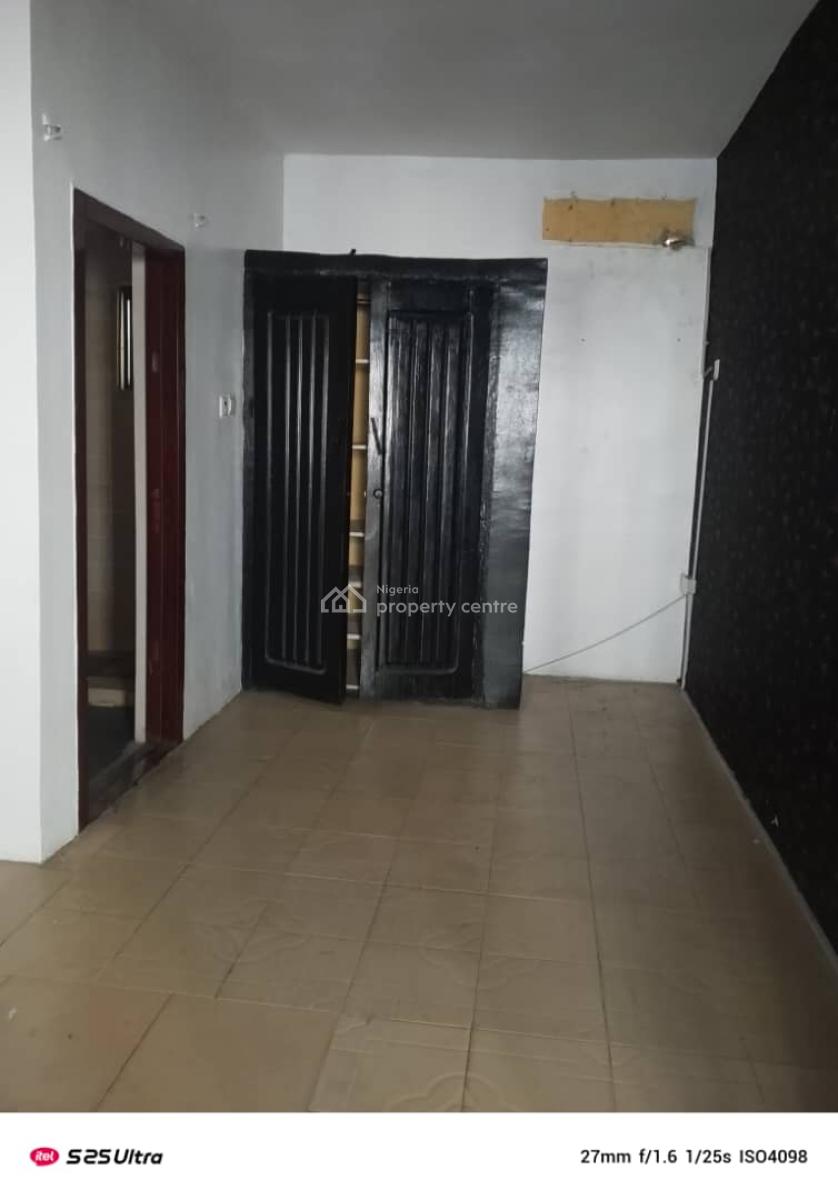 2 Bedrooms Flat, Ikota Villa Estate, Lekki, Lagos, Flat / Apartment for Rent
