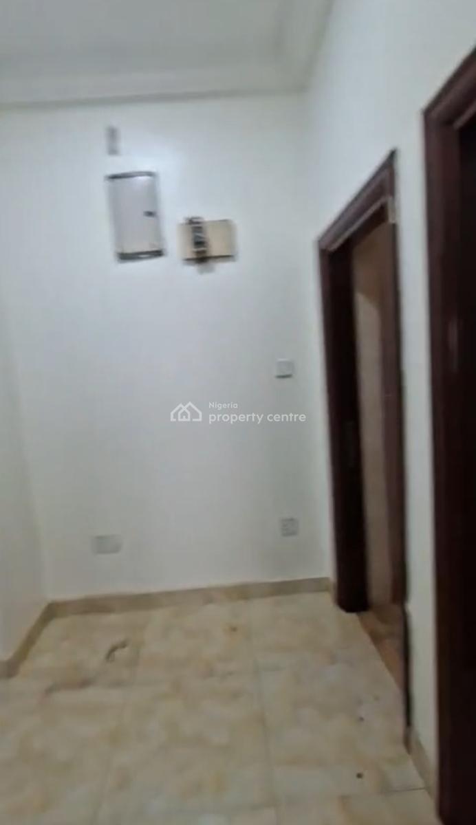 Clean Standard 2 Bedrooms Flat, Pay & Pack-in, Tarred Road, By Mobil, Mabushi, Abuja, Flat / Apartment for Rent