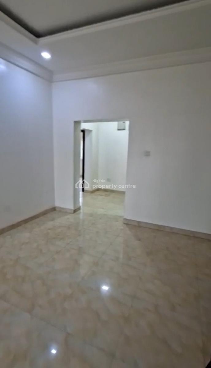 Clean Standard 2 Bedrooms Flat, Pay & Pack-in, Tarred Road, By Mobil, Mabushi, Abuja, Flat / Apartment for Rent