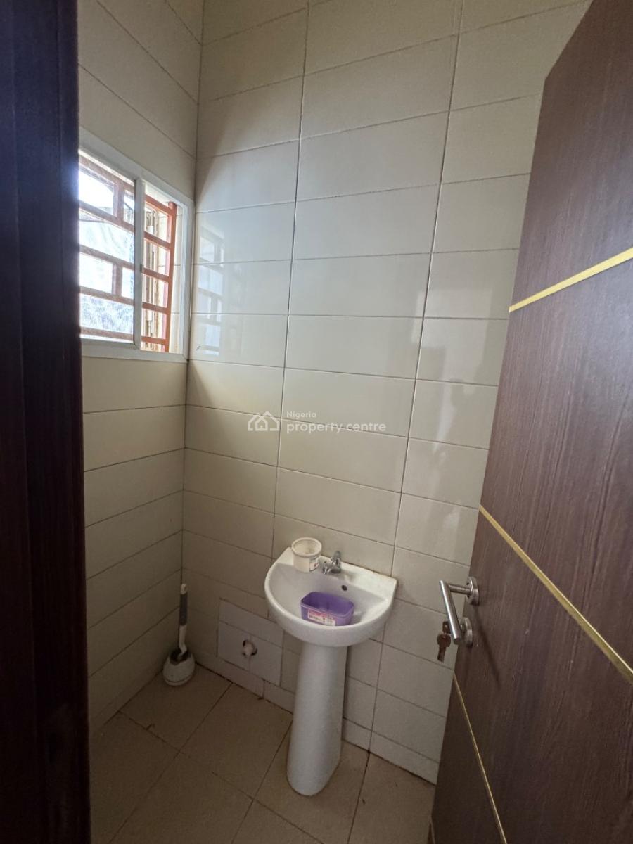 Spacious 5 Bedrooms Semi Detached Duplex, Osapa, Lekki, Lagos, Semi-detached Duplex for Sale