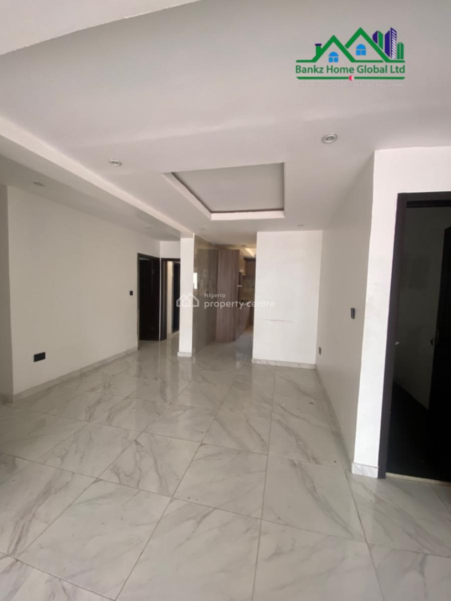 Spacious 3 Bedroom Apartment, Lekki Phase 1, Lekki, Lagos, Flat / Apartment for Rent