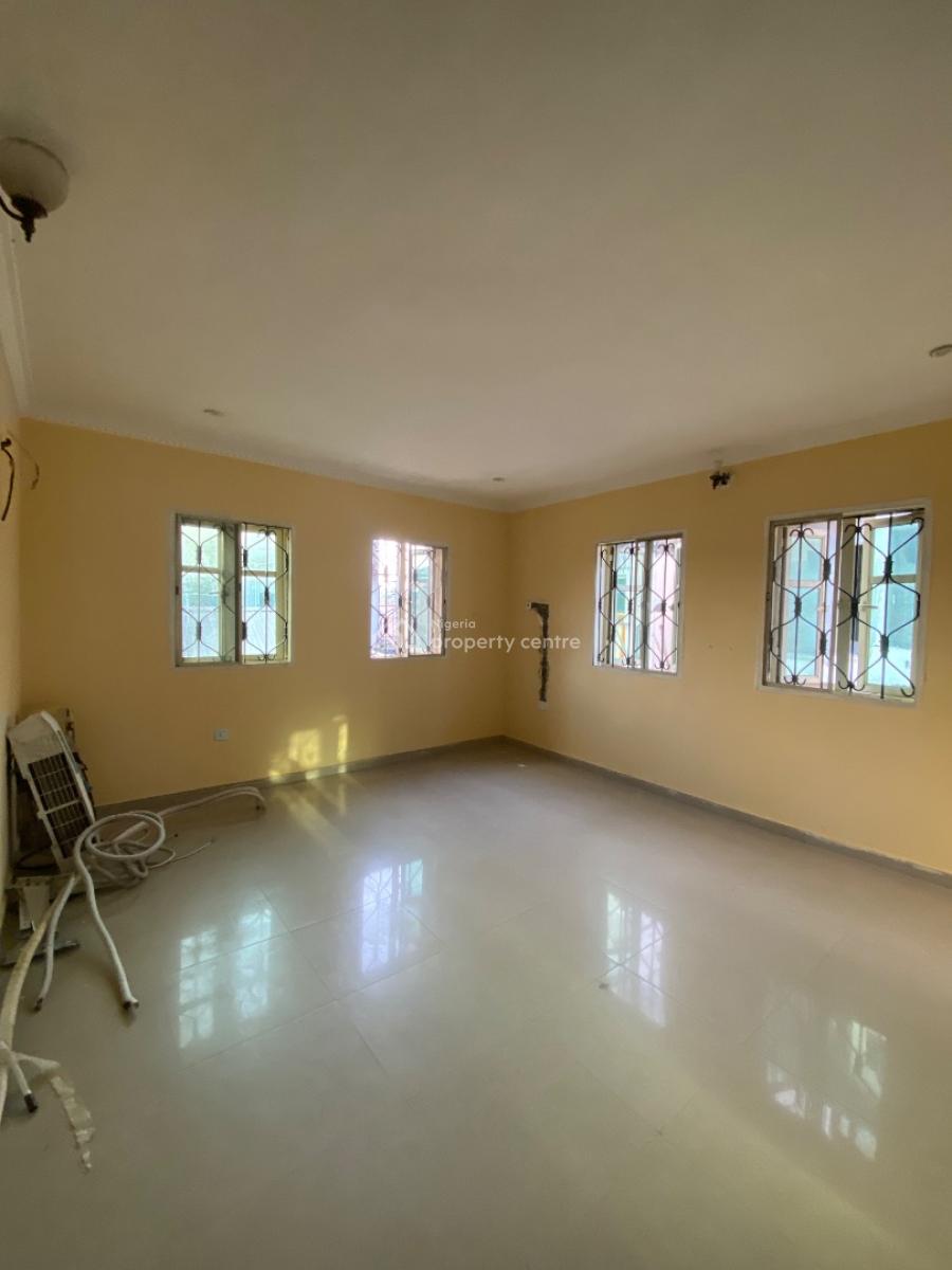 Spacious Renovated 3 Bedroom Flat with Clean Water & Prepaid Meter, Blenco, Sangotedo, Ajah, Lagos, Flat / Apartment for Rent
