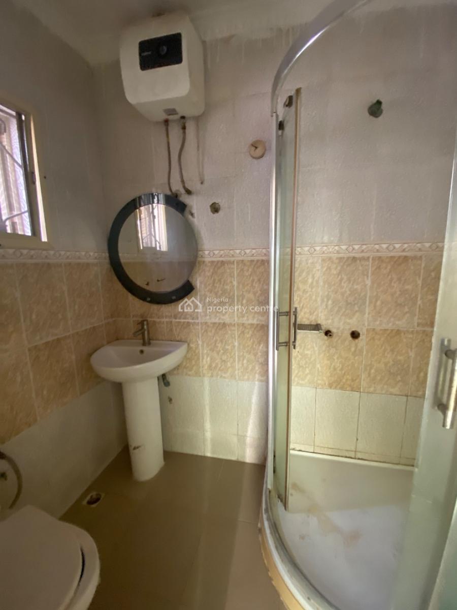 Spacious Renovated 3 Bedroom Flat with Clean Water & Prepaid Meter, Blenco, Sangotedo, Ajah, Lagos, Flat / Apartment for Rent