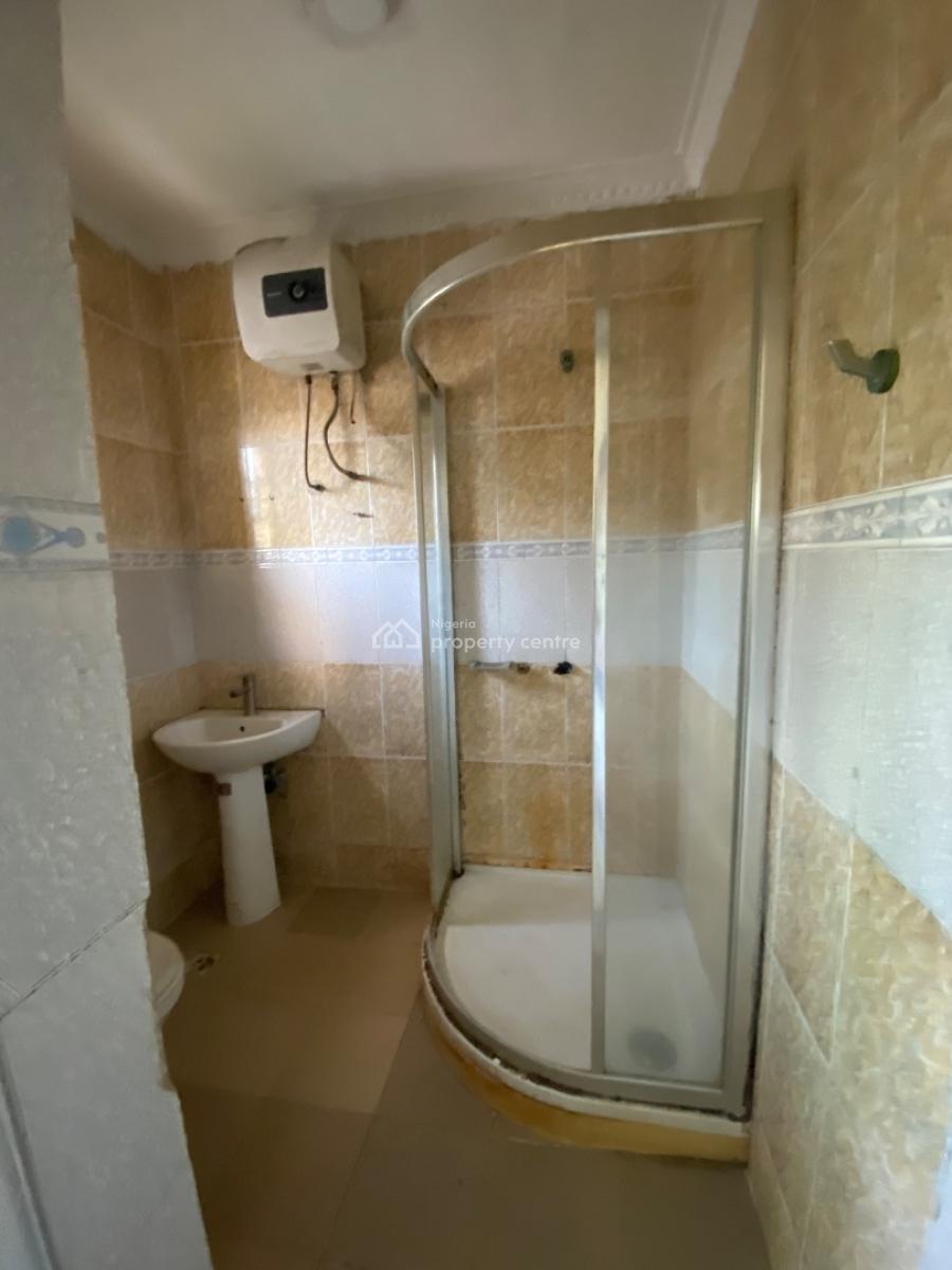 Spacious Renovated 3 Bedroom Flat with Clean Water & Prepaid Meter, Blenco, Sangotedo, Ajah, Lagos, Flat / Apartment for Rent