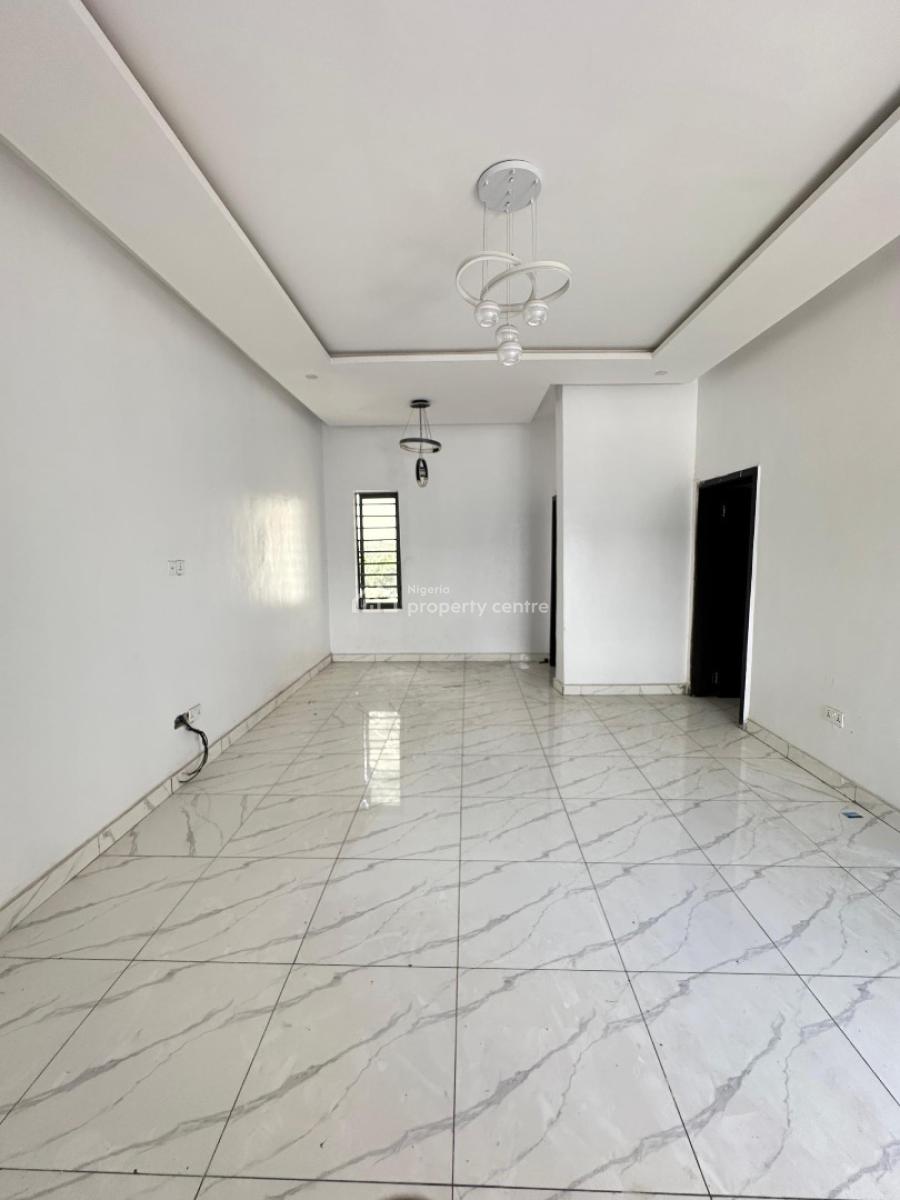 Well-built Luxury Spacious 1 Bedroom Apartment, Ilaje Mobil Road, Ajah, Lagos, Block of Flats for Sale