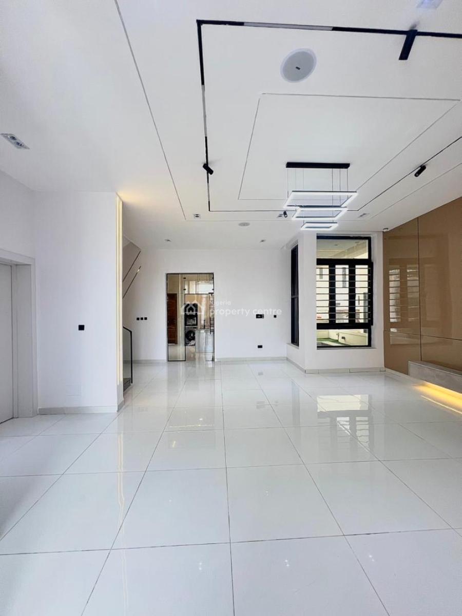 5 Bedrooms Fully Detached House + Bq & Swimming Pool, Conservation Center, Lekki, Lagos, Detached Duplex for Sale
