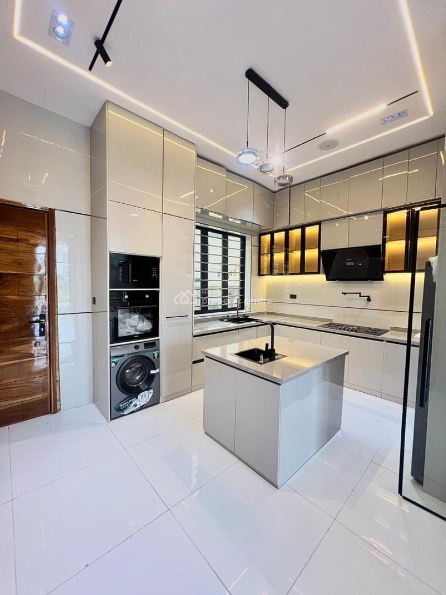 5 Bedrooms Fully Detached House + Bq & Swimming Pool, Conservation Center, Lekki, Lagos, Detached Duplex for Sale