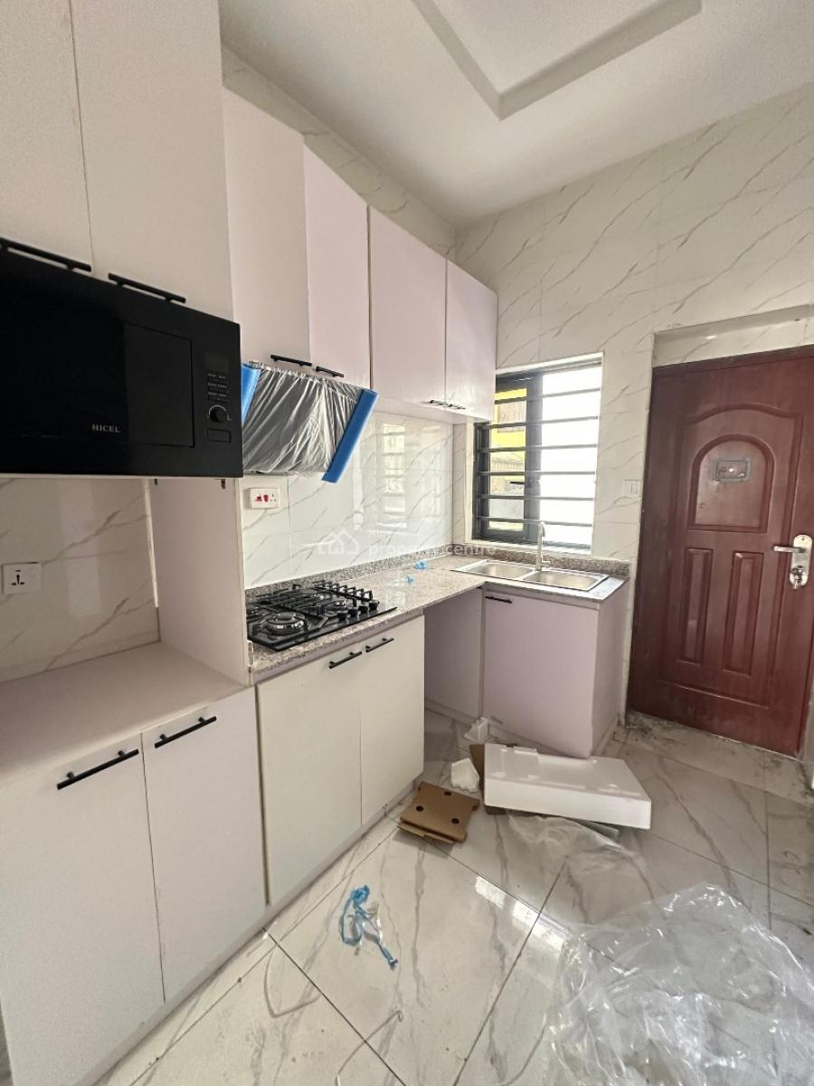 Well-built Luxury Spacious 3 Bedrooms Terraced Duplex, Mobil Road, Ilaje, Ajah, Lagos, Terraced Duplex for Sale