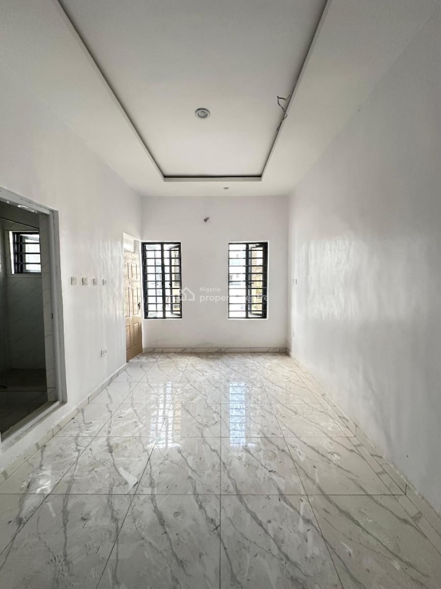 Well-built Luxury Spacious 3 Bedrooms Terraced Duplex, Mobil Road, Ilaje, Ajah, Lagos, Terraced Duplex for Sale