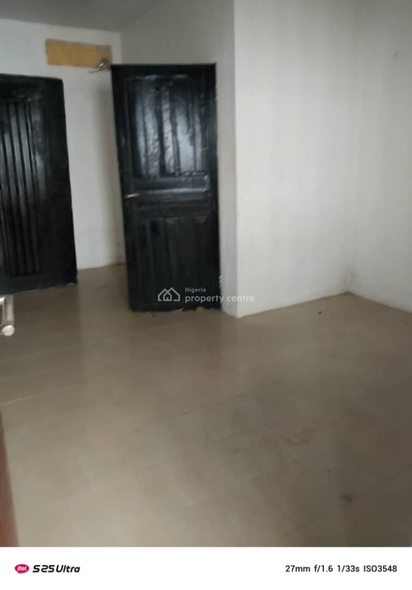 2 Bedroom Flat Upstairs, Ikota Villa Estate, Lekki, Lagos, Flat / Apartment for Rent