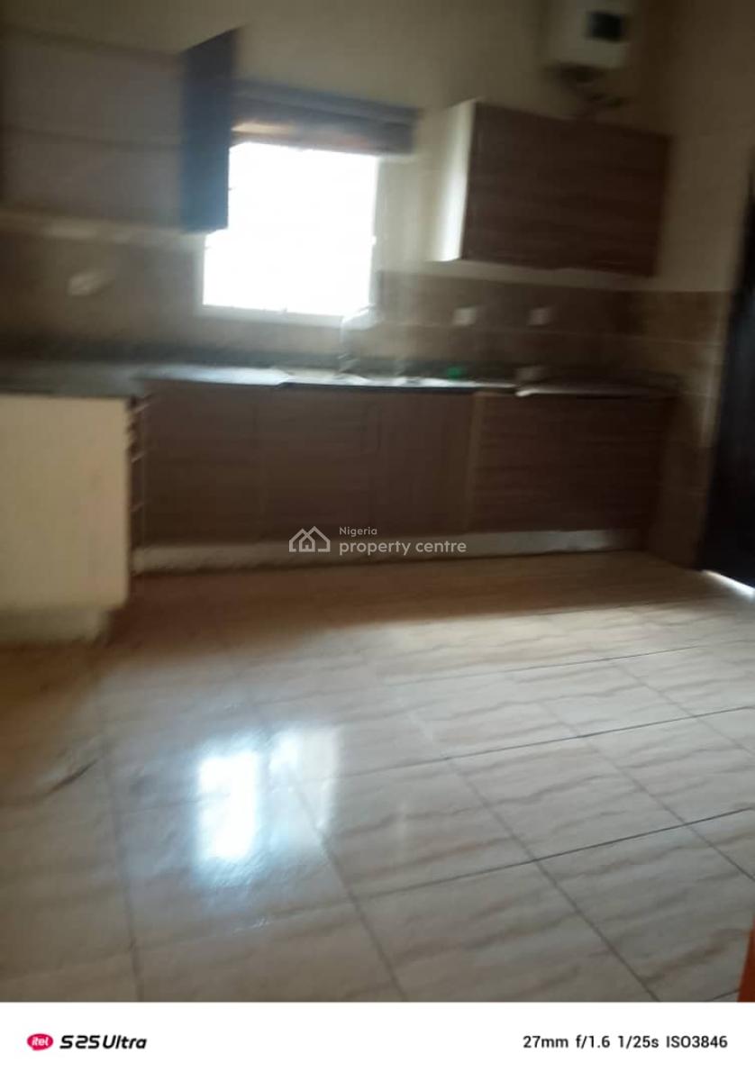 2 Bedroom Flat Upstairs, Ikota Villa Estate, Lekki, Lagos, Flat / Apartment for Rent