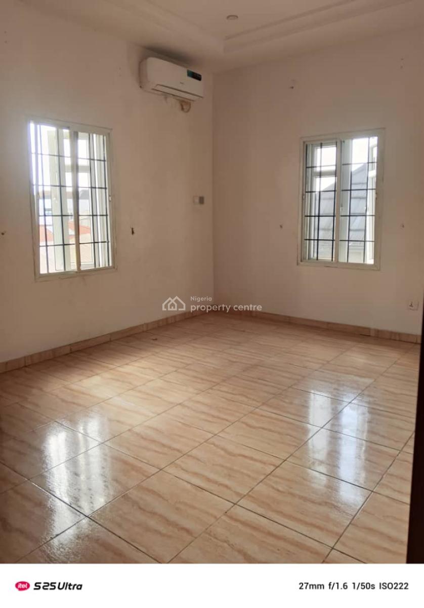 2 Bedroom Flat Upstairs, Ikota Villa Estate, Lekki, Lagos, Flat / Apartment for Rent