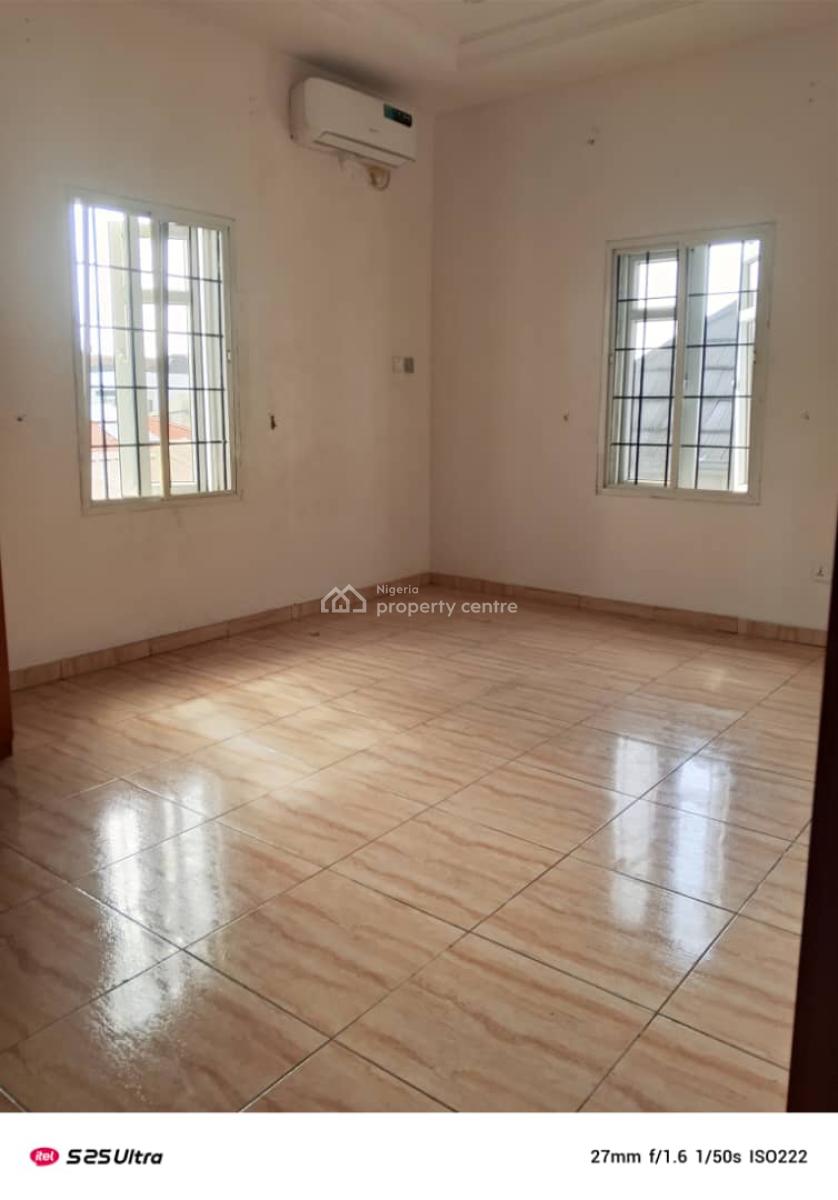 2 Bedroom Flat Upstairs, Ikota Villa Estate, Lekki, Lagos, Flat / Apartment for Rent