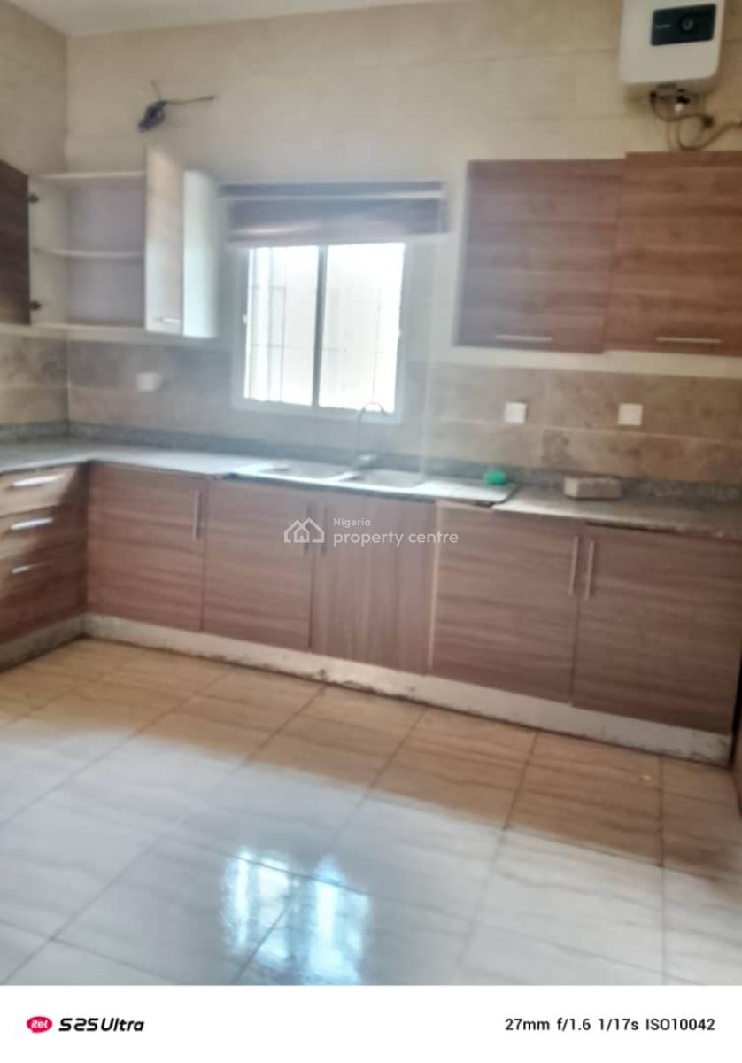 2 Bedroom Flat Upstairs, Ikota Villa Estate, Lekki, Lagos, Flat / Apartment for Rent