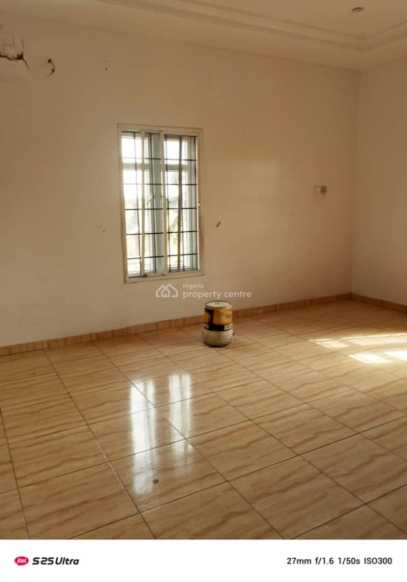 2 Bedroom Flat Upstairs, Ikota Villa Estate, Lekki, Lagos, Flat / Apartment for Rent