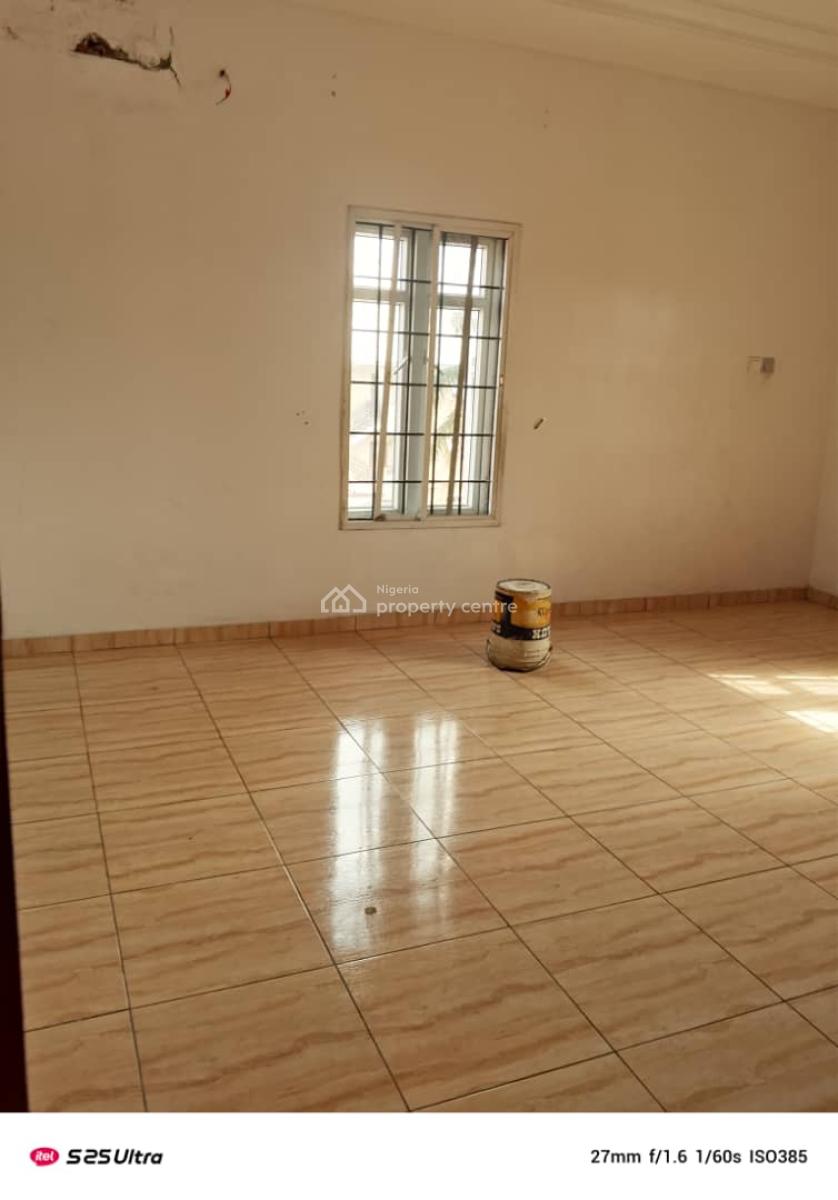 2 Bedroom Flat Upstairs, Ikota Villa Estate, Lekki, Lagos, Flat / Apartment for Rent