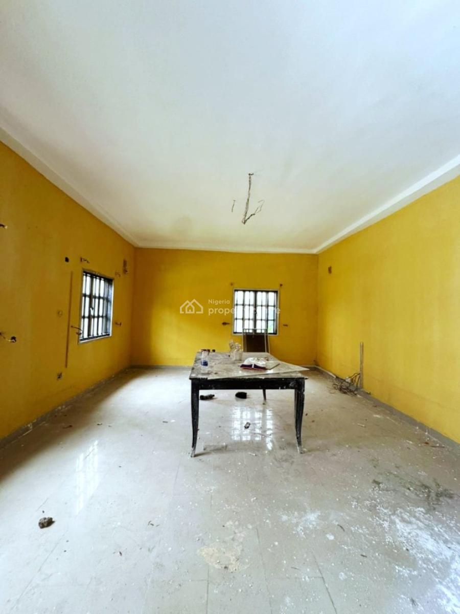 5-bedroom (all En-suite) Apartment, Lekki Phase 1, Lekki, Lagos, Flat / Apartment for Rent