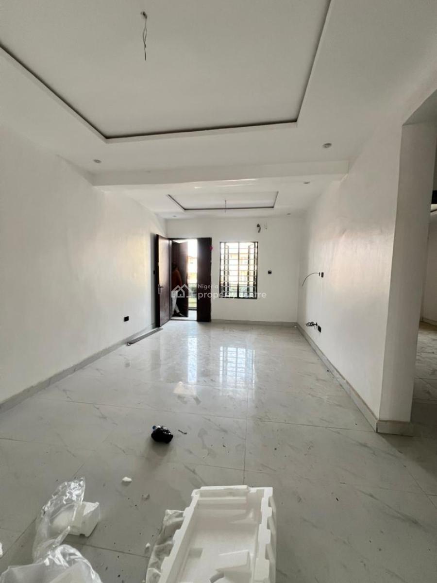Contemporary 2 Bedroom Apartment with Gym, Igbo Efon, Lekki, Lagos, Flat / Apartment for Sale