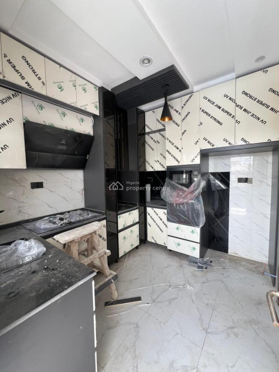 Contemporary 2 Bedroom Apartment with Gym, Igbo Efon, Lekki, Lagos, Flat / Apartment for Sale