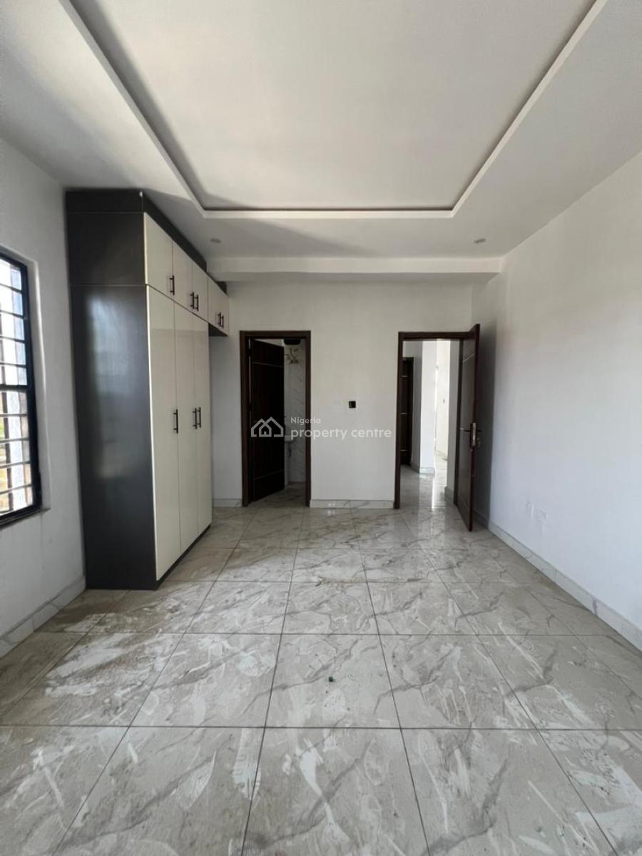 Contemporary 2 Bedroom Apartment with Gym, Igbo Efon, Lekki, Lagos, Flat / Apartment for Sale