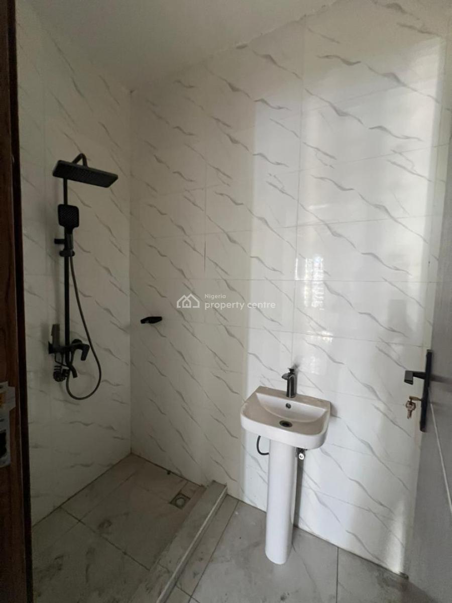 Contemporary 2 Bedroom Apartment with Gym, Igbo Efon, Lekki, Lagos, Flat / Apartment for Sale