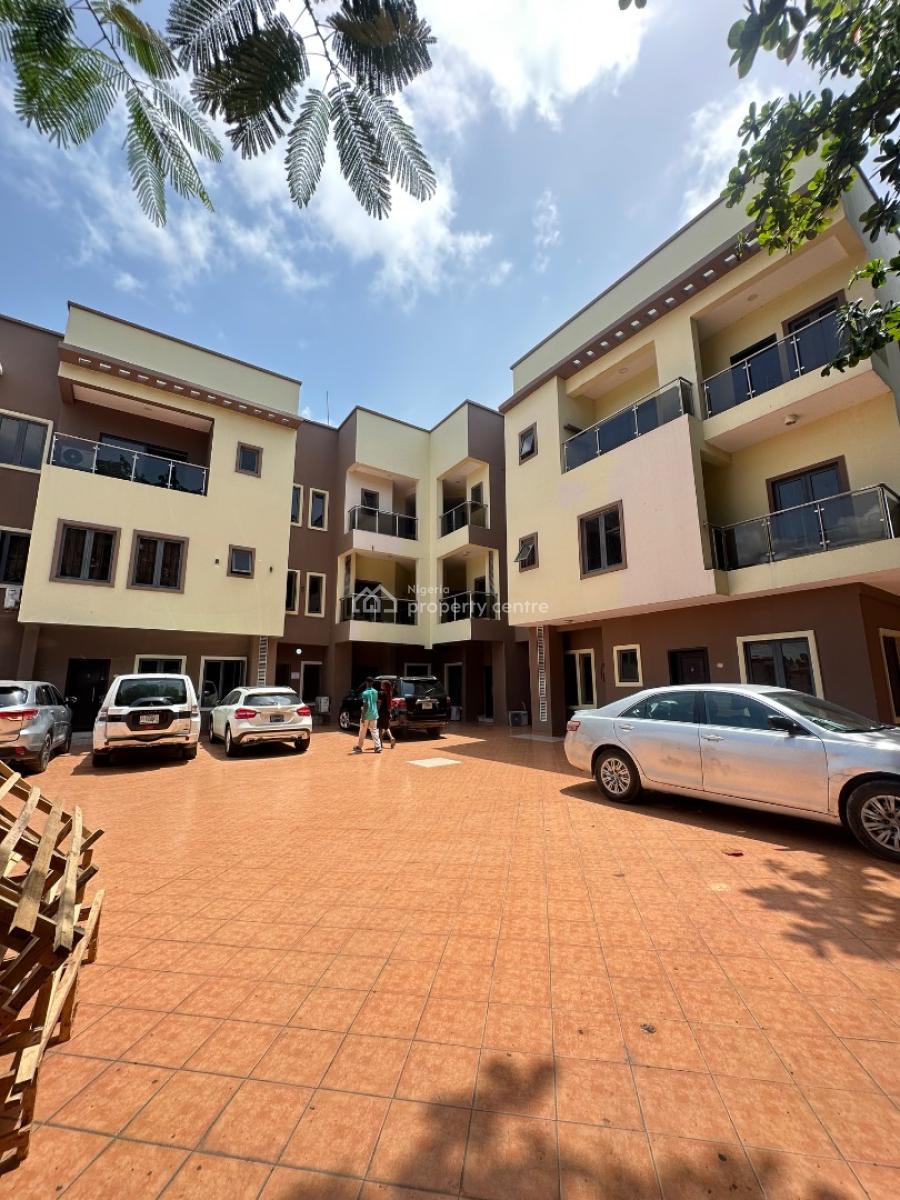 3 Bedroom Apartment, Lekki Phase 1, Lekki, Lagos, Flat / Apartment for Rent