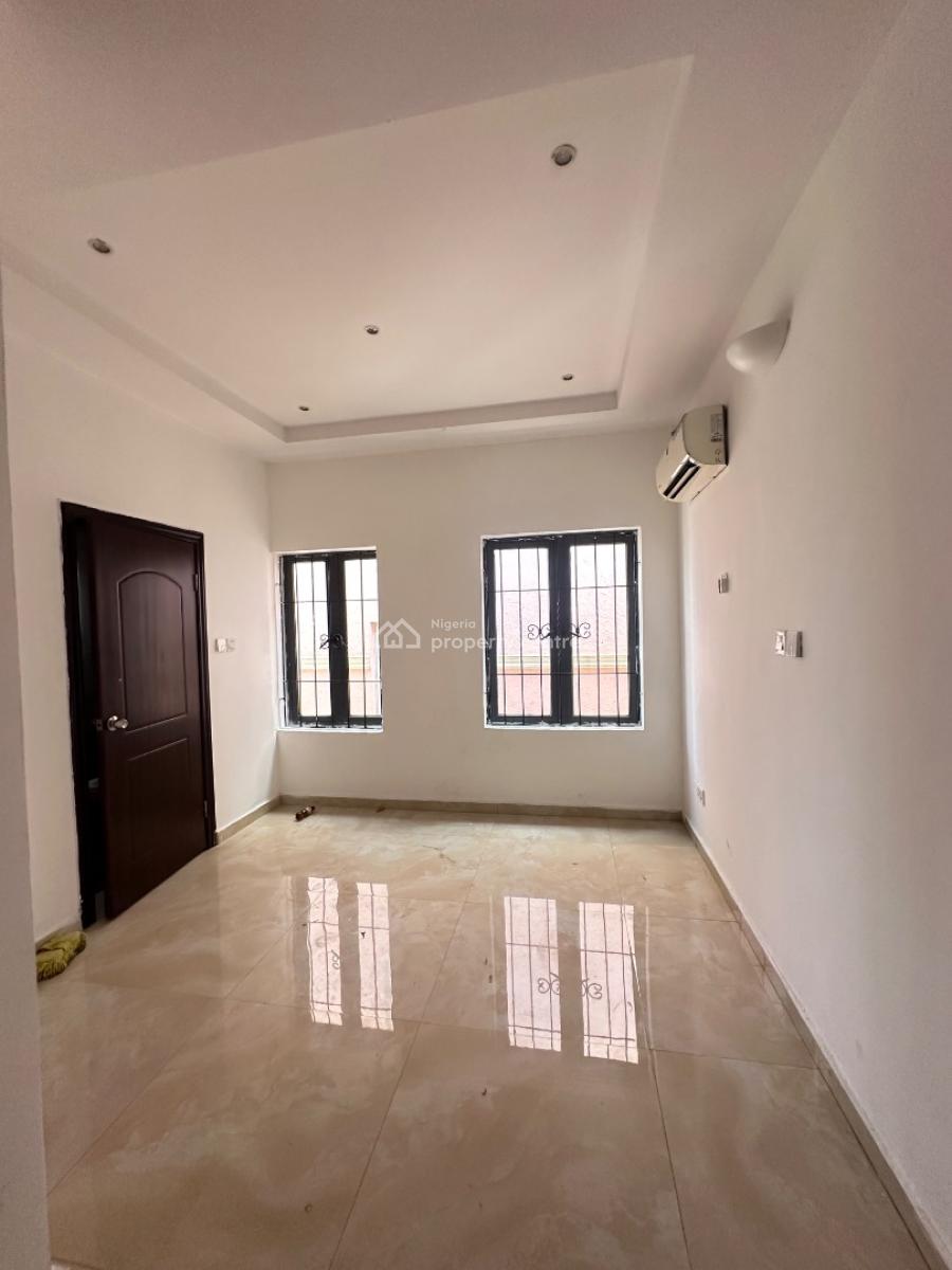 3 Bedroom Apartment, Lekki Phase 1, Lekki, Lagos, Flat / Apartment for Rent