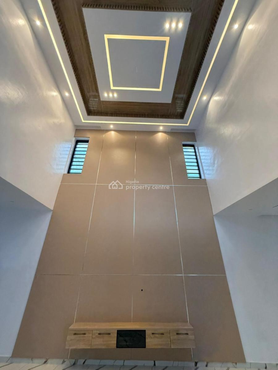 5 Bedroom Detached Penthouse with Cinema Room, Office Space and a Bq, Engr Lere Adigun Gra, Ibadan, Oyo, Detached Duplex for Sale