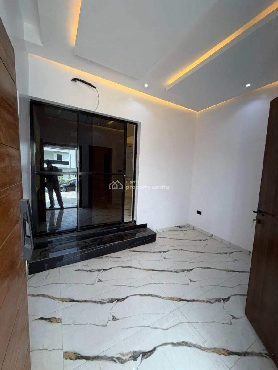 5 Bedroom Detached Penthouse with Cinema Room, Office Space and a Bq, Engr Lere Adigun Gra, Ibadan, Oyo, Detached Duplex for Sale