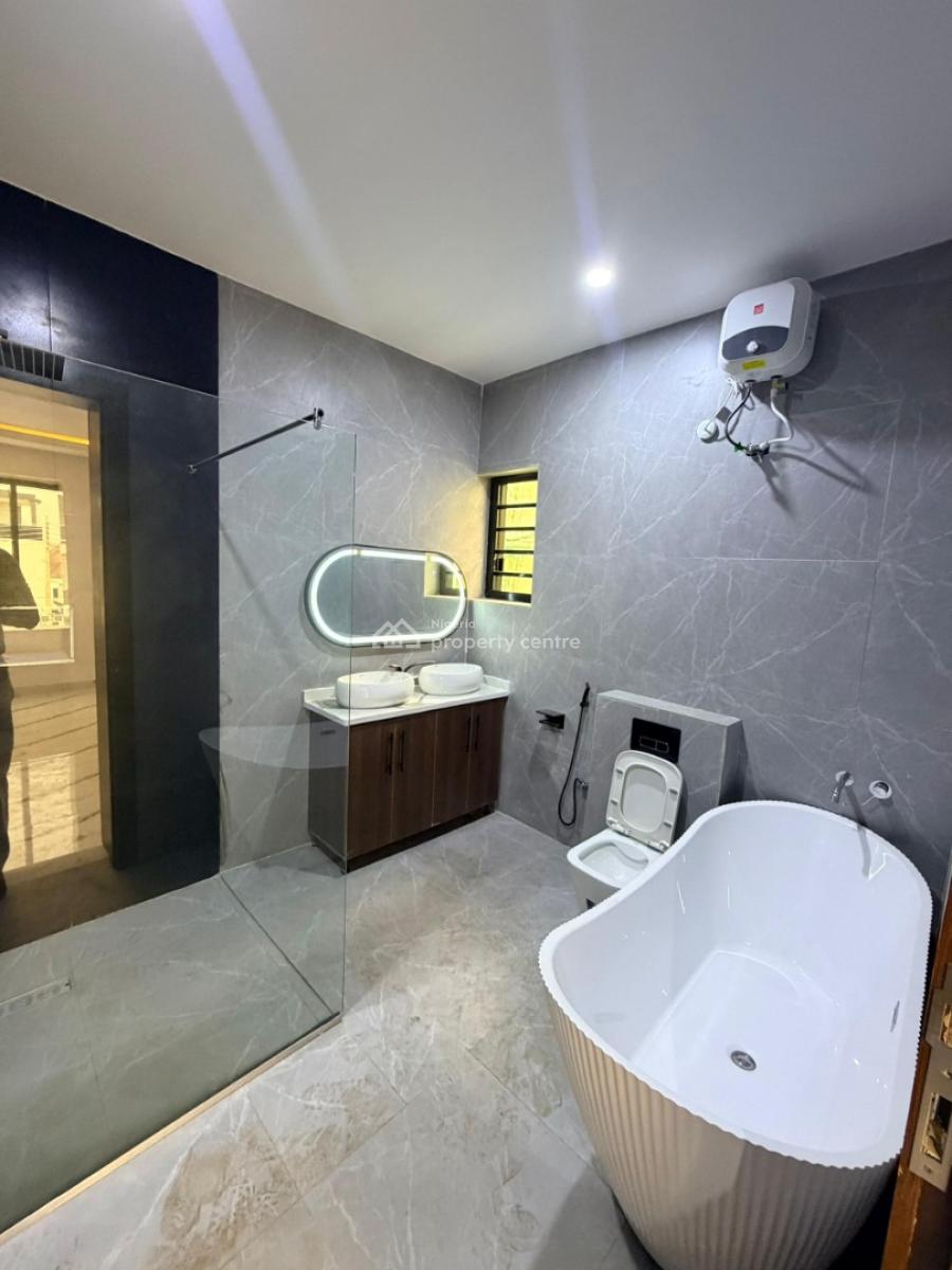 5 Bedroom Detached Penthouse with Cinema Room, Office Space and a Bq, Engr Lere Adigun Gra, Ibadan, Oyo, Detached Duplex for Sale