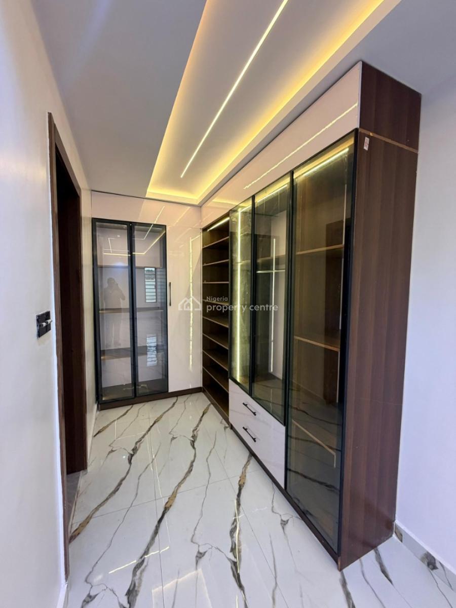 5 Bedroom Detached Penthouse with Cinema Room, Office Space and a Bq, Engr Lere Adigun Gra, Ibadan, Oyo, Detached Duplex for Sale