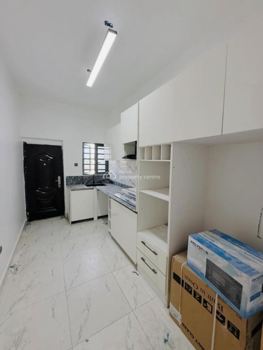 Luxury 2 Bedroom Apartment  with Excellent Facility, Ologolo, Lekki, Lagos, Flat / Apartment for Rent