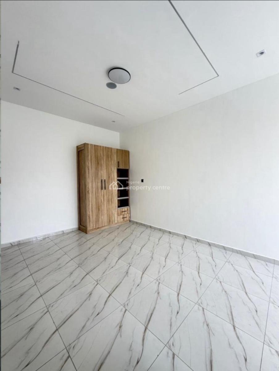 Luxury 2 Bedroom Apartment with Excellent Facility, Ologolo, Lekki, Lagos, Flat / Apartment for Rent