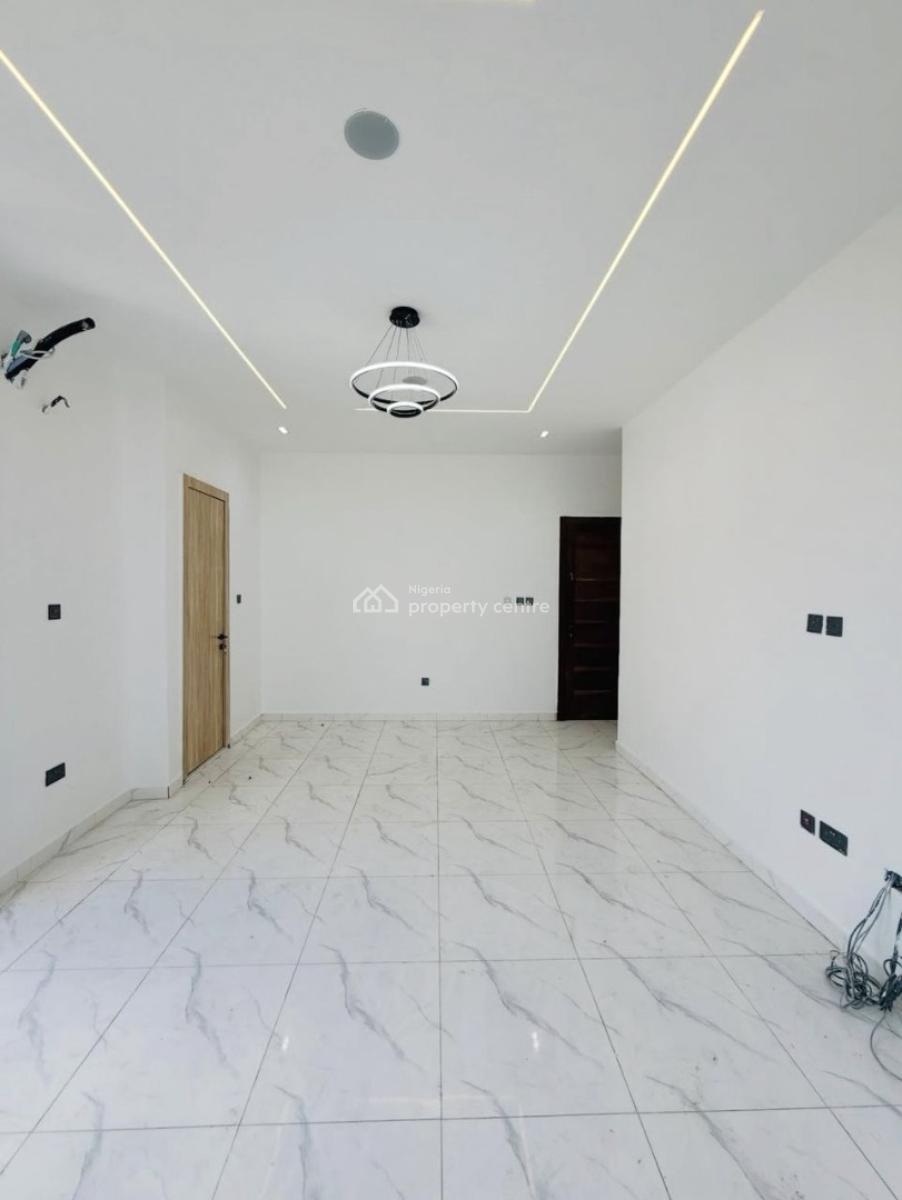 Luxury 2 Bedroom Apartment with Excellent Facility, Ologolo, Lekki, Lagos, Flat / Apartment for Rent