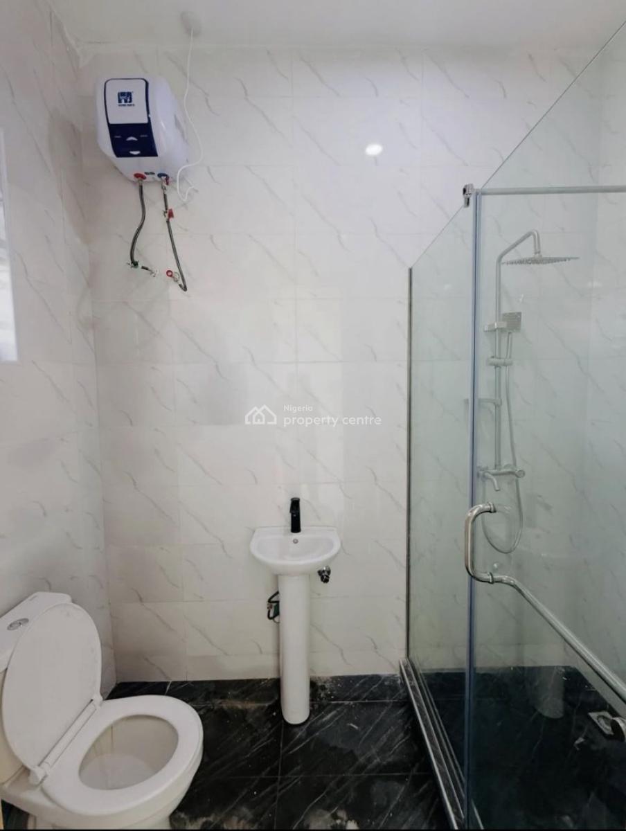 Luxury 2 Bedroom Apartment with Excellent Facility, Ologolo, Lekki, Lagos, Flat / Apartment for Rent