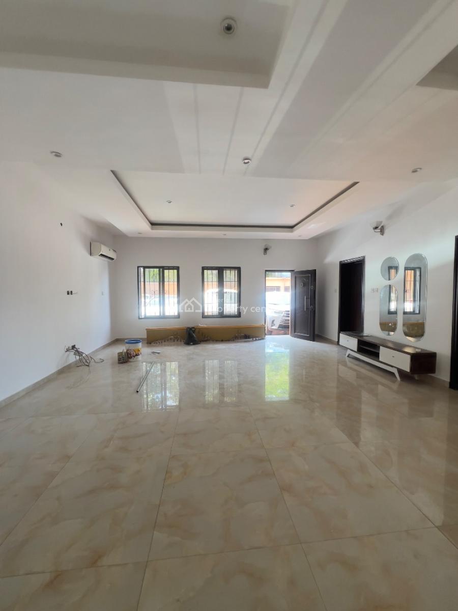 2 Bedroom Apartment, Lekki Phase 1, Lekki, Lagos, Flat / Apartment for Rent