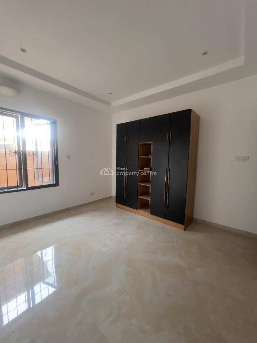 2 Bedroom Apartment, Lekki Phase 1, Lekki, Lagos, Flat / Apartment for Rent