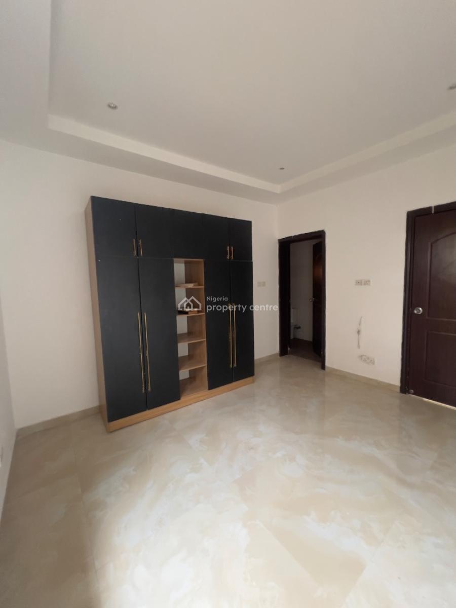 2 Bedroom Apartment, Lekki Phase 1, Lekki, Lagos, Flat / Apartment for Rent
