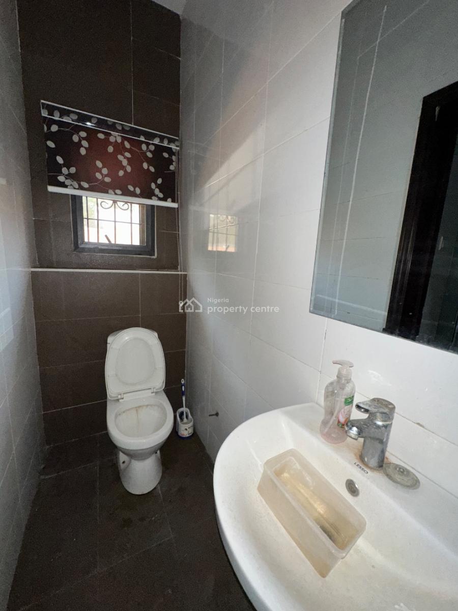 2 Bedroom Apartment, Lekki Phase 1, Lekki, Lagos, Flat / Apartment for Rent