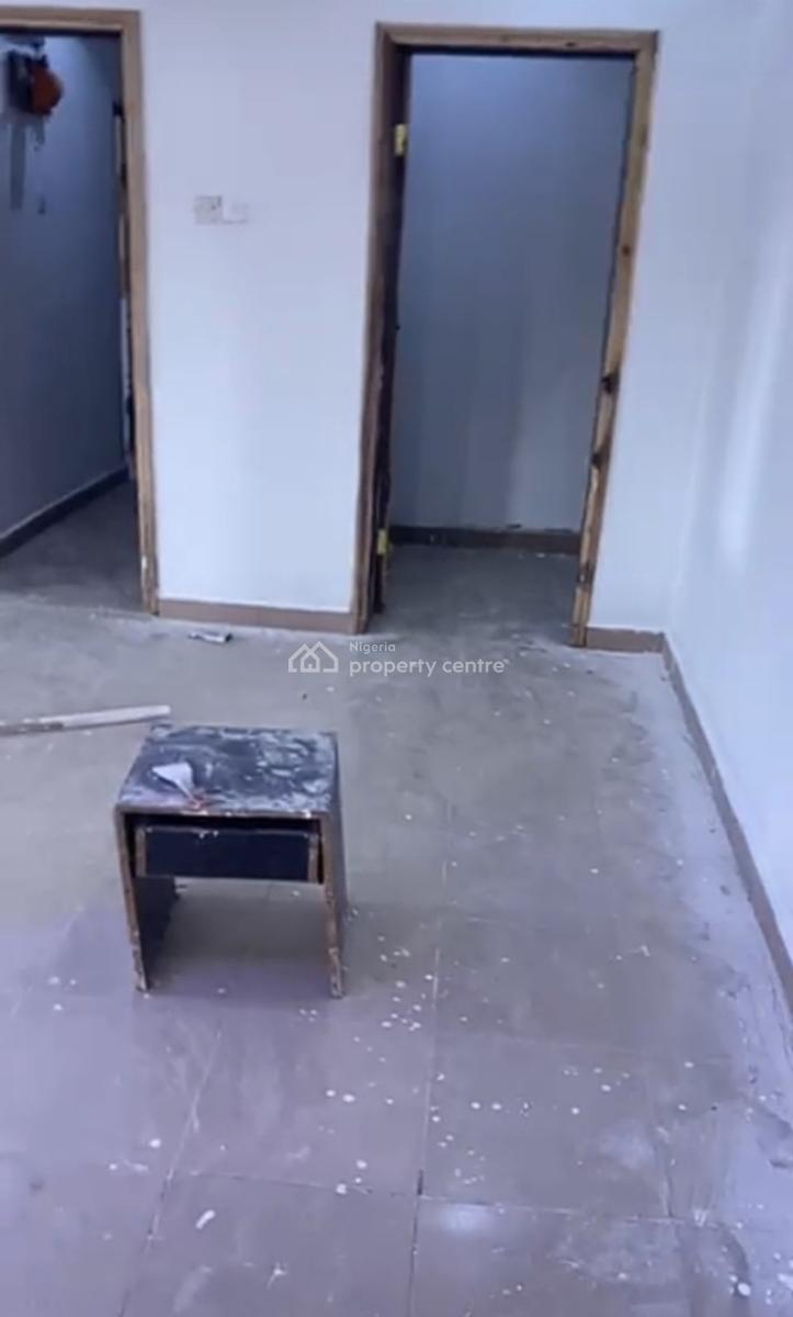 Recently Renovated 3 Bedroom Apartment at Thomas Estate { Video}, Thomas Estate, Ajah, Lagos, Flat / Apartment for Rent