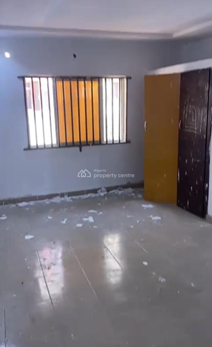 Recently Renovated 3 Bedroom Apartment at Thomas Estate { Video}, Thomas Estate, Ajah, Lagos, Flat / Apartment for Rent