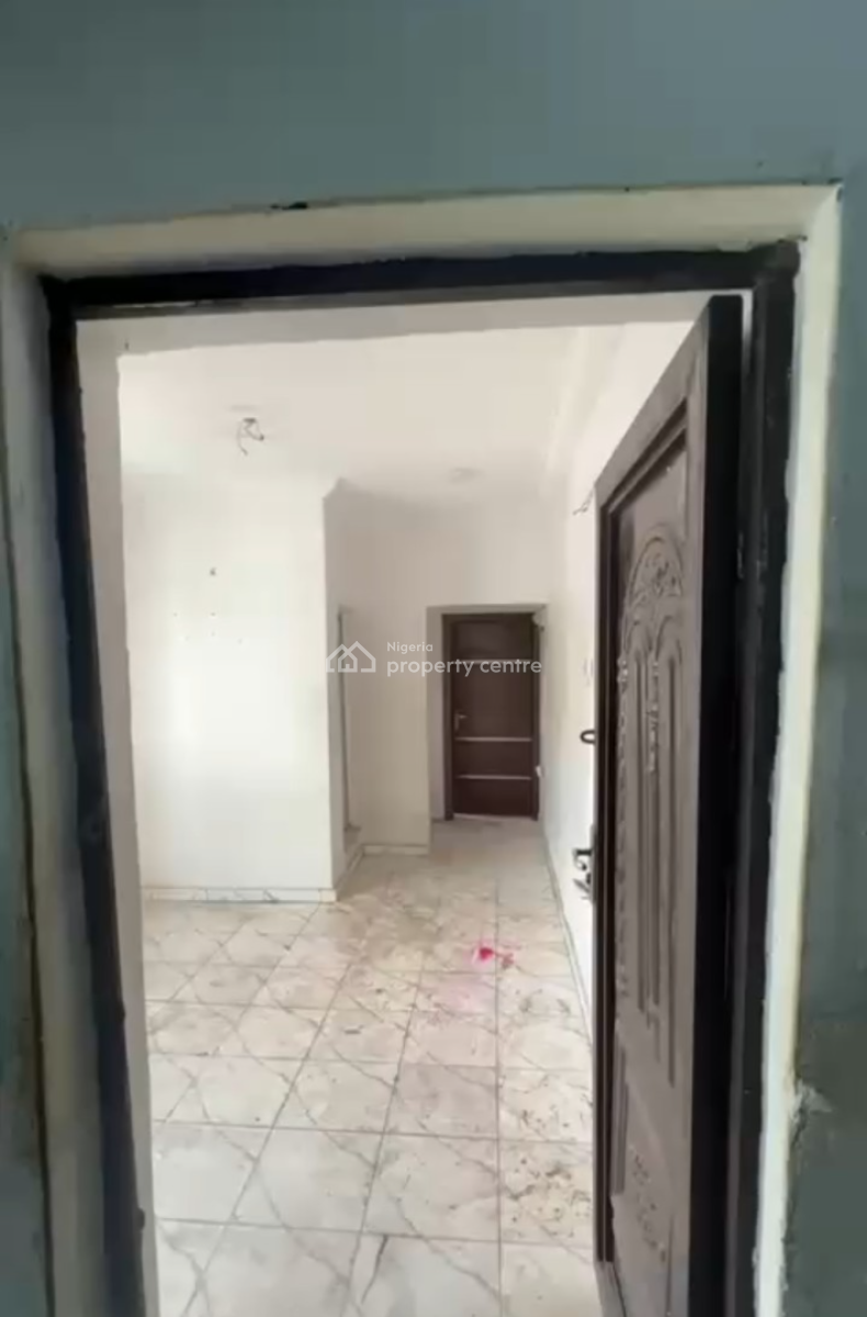 Neatly Used One Bedroom Apartment, Akoka, Yaba, Lagos, Flat / Apartment for Rent