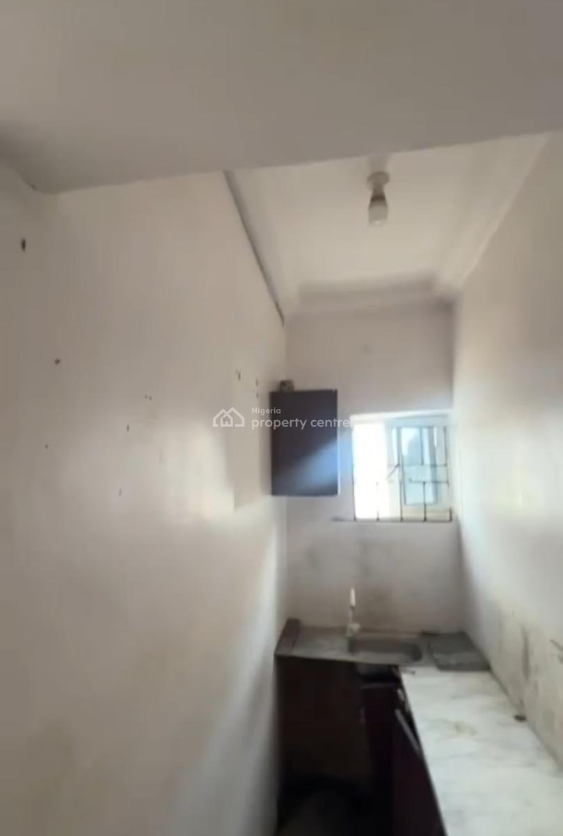 Neatly Used One Bedroom Apartment, Akoka, Yaba, Lagos, Flat / Apartment for Rent