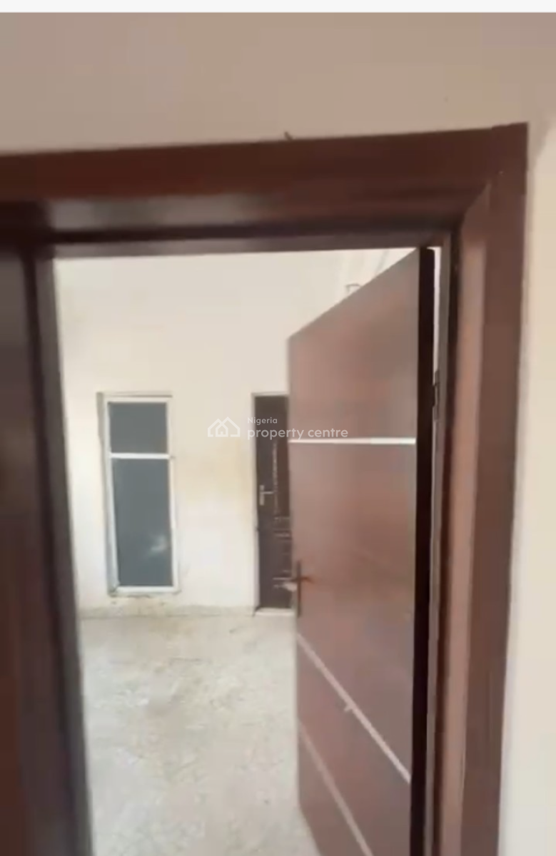 Neatly Used One Bedroom Apartment, Akoka, Yaba, Lagos, Flat / Apartment for Rent