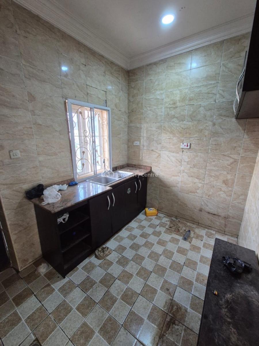 Spacious 2 Bedroom Flat on The First Floor, Kubwa, Abuja, Fo1 Layout, Kubwa, Abuja, Flat / Apartment for Rent
