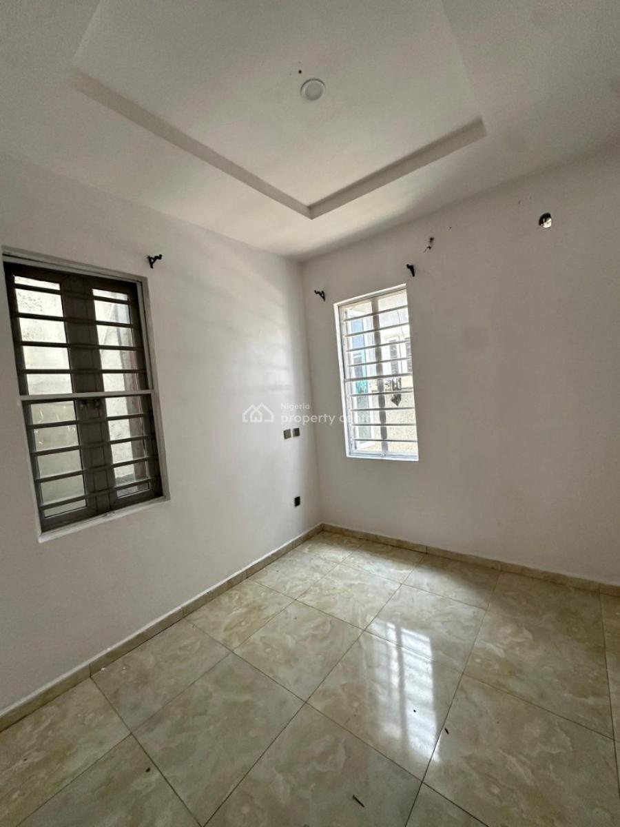 Semi Masters Room Upstairs, Royal Pine Estate Orchid Road, Lekki, Lagos, Self Contain (single Rooms) for Rent