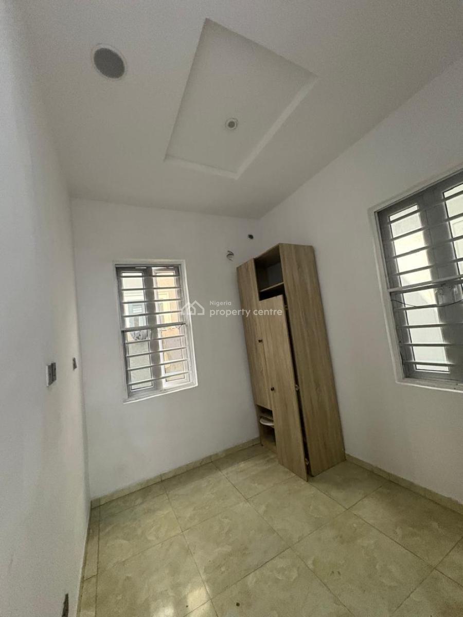 Semi Masters Room Upstairs, Royal Pine Estate Orchid Road, Lekki, Lagos, Self Contain (single Rooms) for Rent