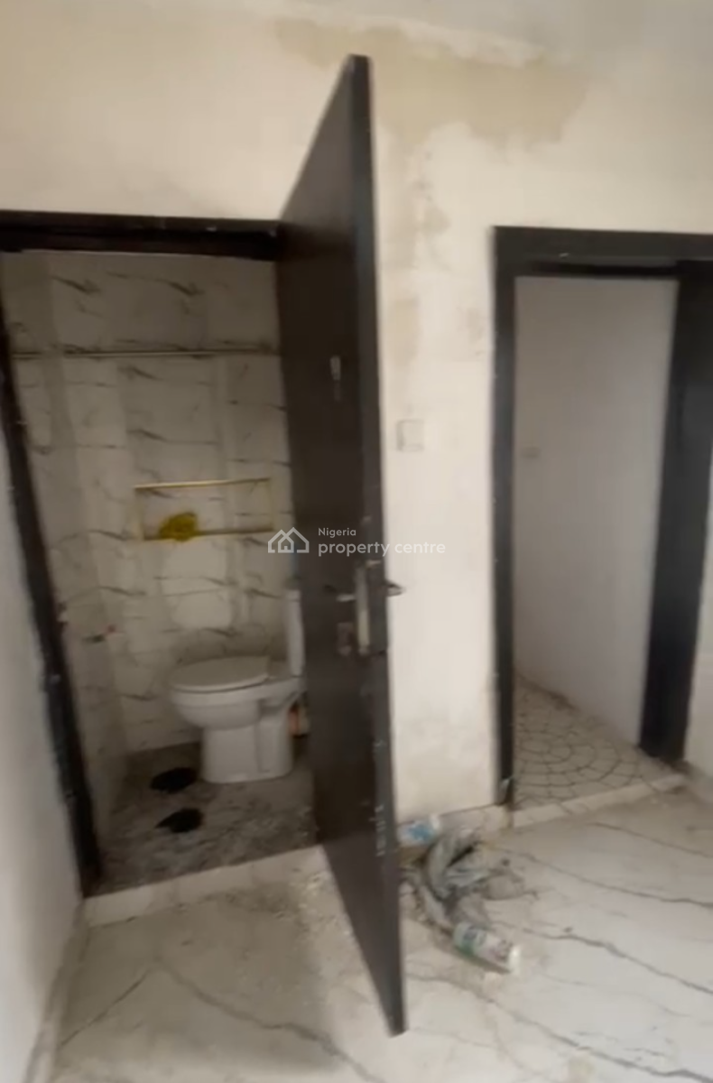 Portable Mini Flat ( Upstairs), Alapere, Ketu, Lagos, Flat / Apartment for Rent