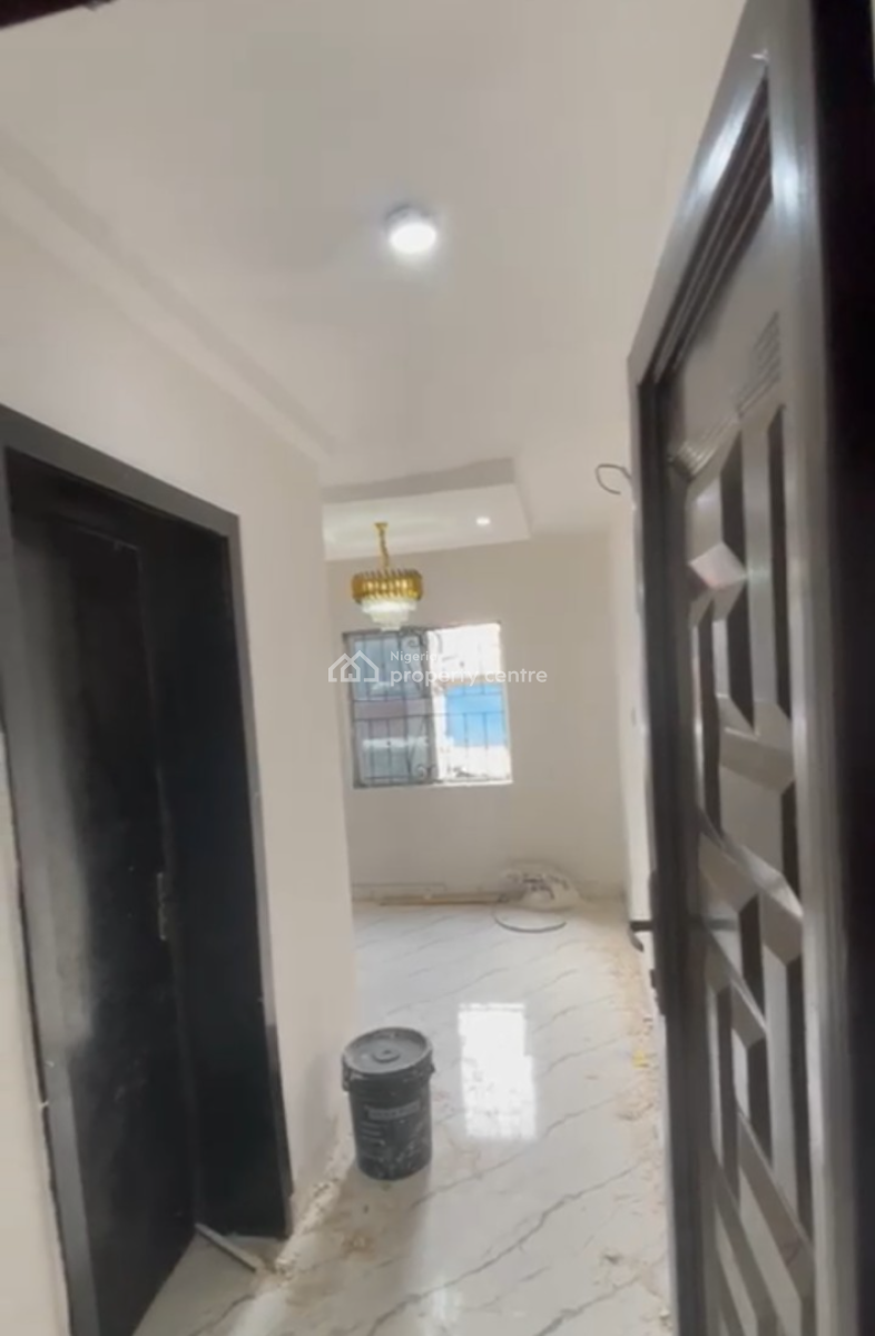 Portable Mini Flat ( Upstairs), Alapere, Ketu, Lagos, Flat / Apartment for Rent