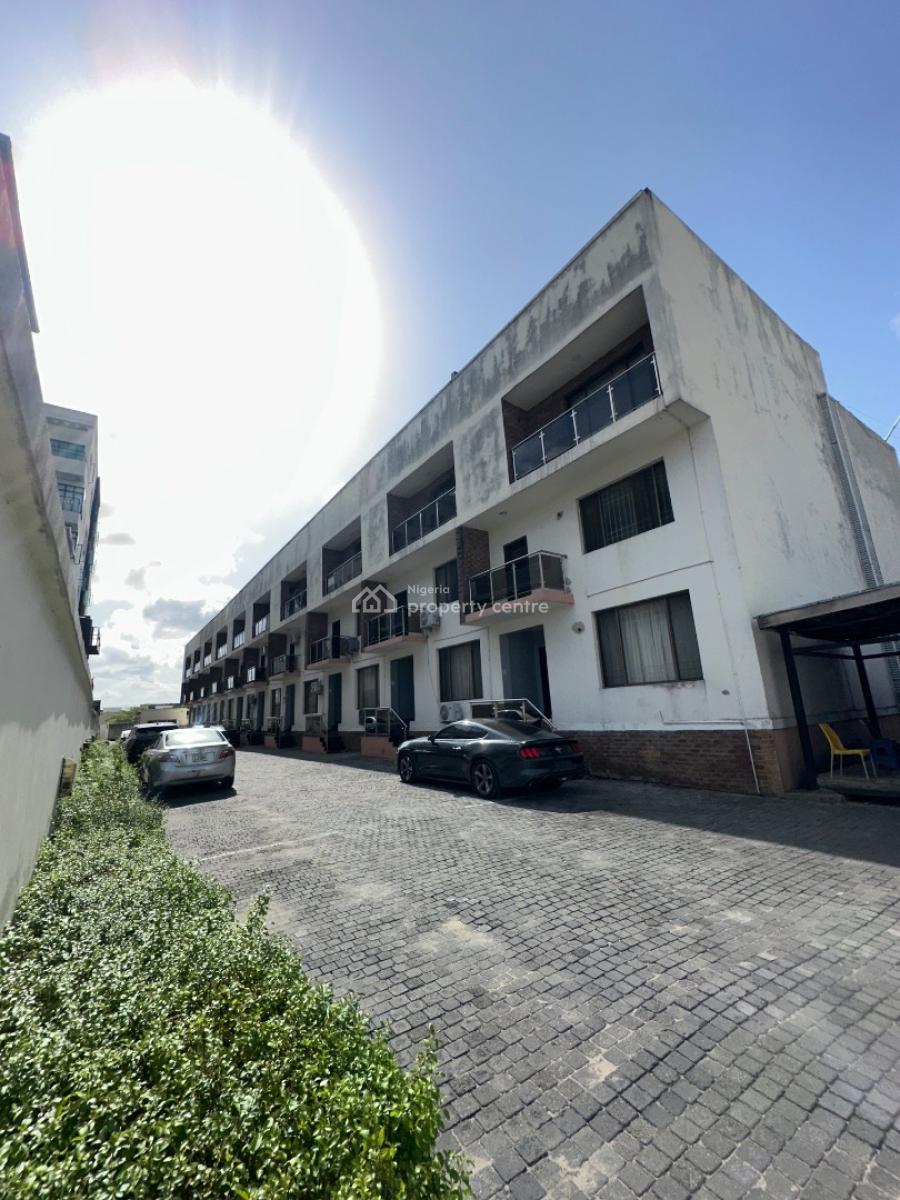 Modestly Built 3 Bedroom Apartment with Gym & Pool, Ikate, Lekki, Lagos, Terraced Duplex for Rent